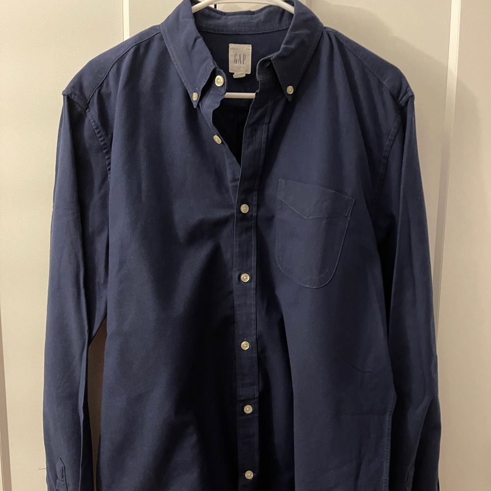 Men’s button down long sleeve shirt